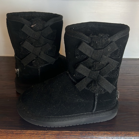 Koolaburra by Ugg Toddler boots - Picture 2 of 3